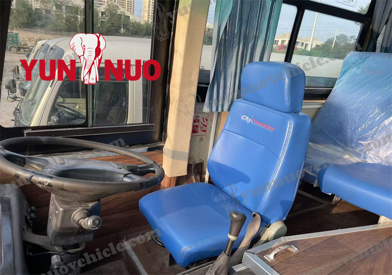 Le bus Yutong ZK6102D à destination du Zimbabwe a été entièrement rénové