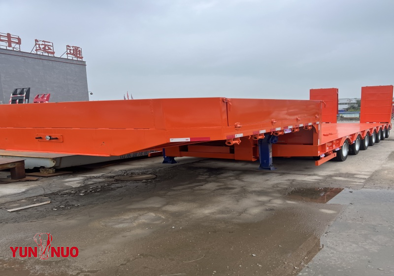 Semi-remorque surbaissée