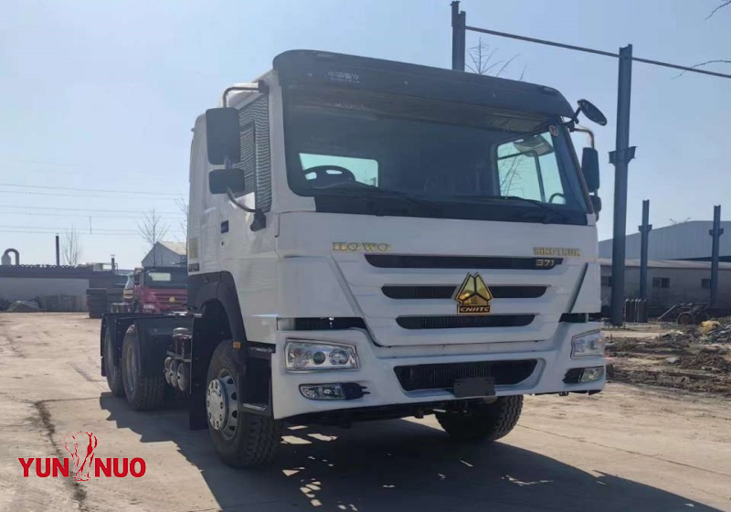 HOWO Tracteur d'occasion 371HP