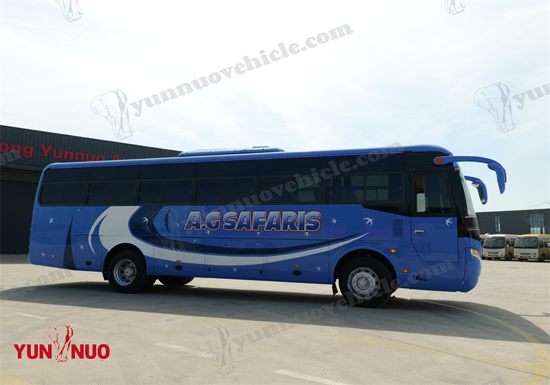 Bus Yutong aux spécifications africaines ZK6102D