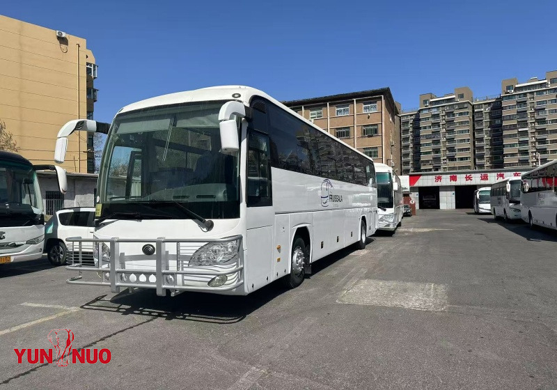 Yutong a utilisé le bus ZK6120.55 Seats
