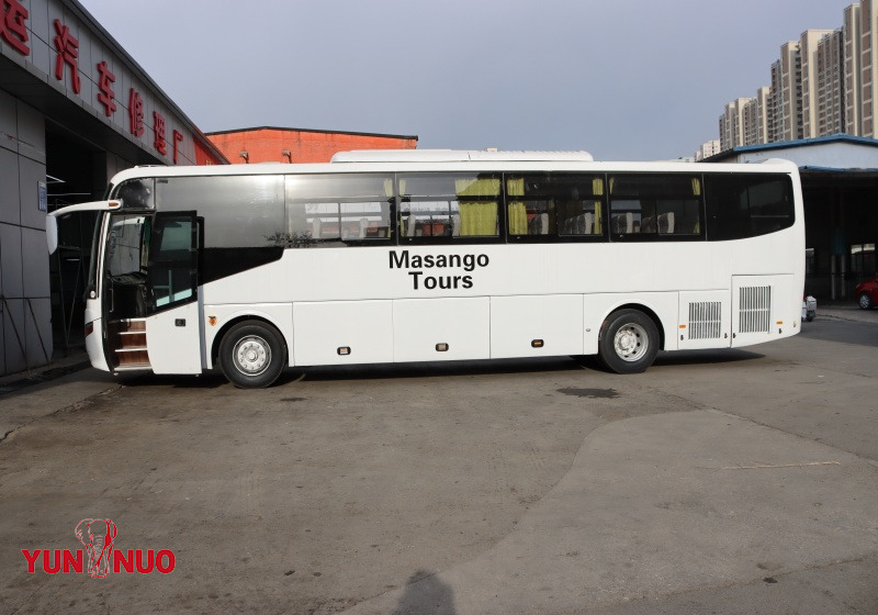 Yutong a utilisé le bus zk6127hb9 70seats