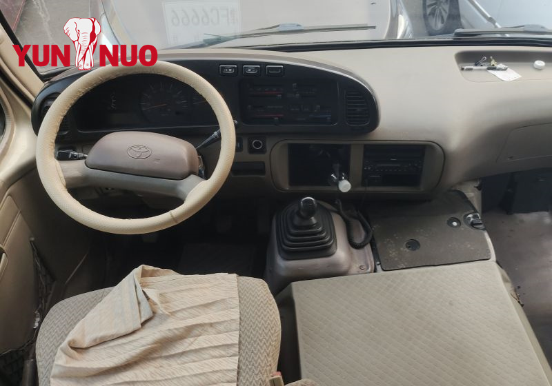  Autobus Toyota Coaster 07 d'occasion