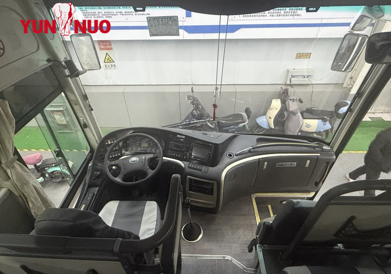 Bus d'occasion remis à neuf