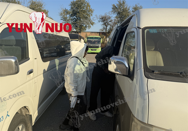 Des clients nigérians ont rendu visite au Shandong Yunnuo