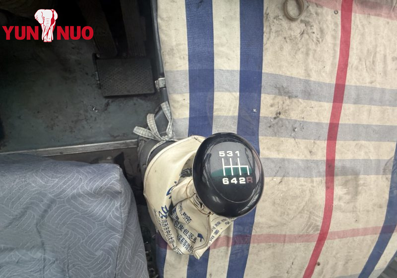 Yutong a utilisé l'autobus ZK6842D 26