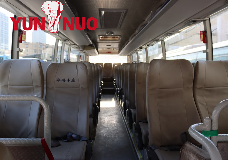 YUTONG UTILISÉ BUS ZK6110H9 56