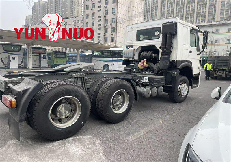 Le camion tracteur HOWO &agrave; destination de la R&eacute;publique D&eacute;mocratique du Congo