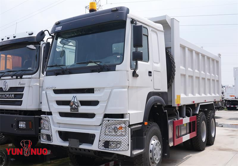 Camion-benne HOWO