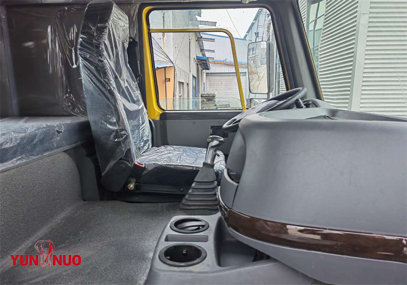 HOWO Tracteur d'occasion 371HP