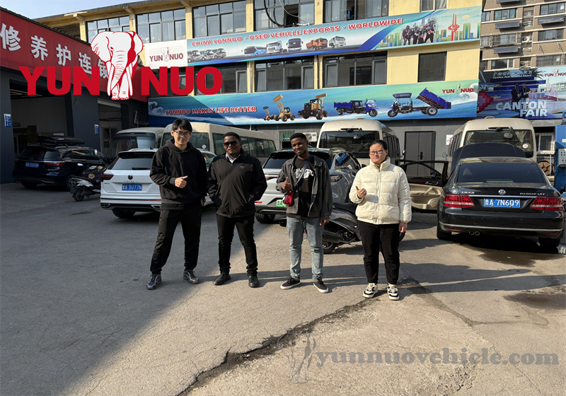Des clients tanzaniens ont visit&eacute; le Shandong Yunnuo副本