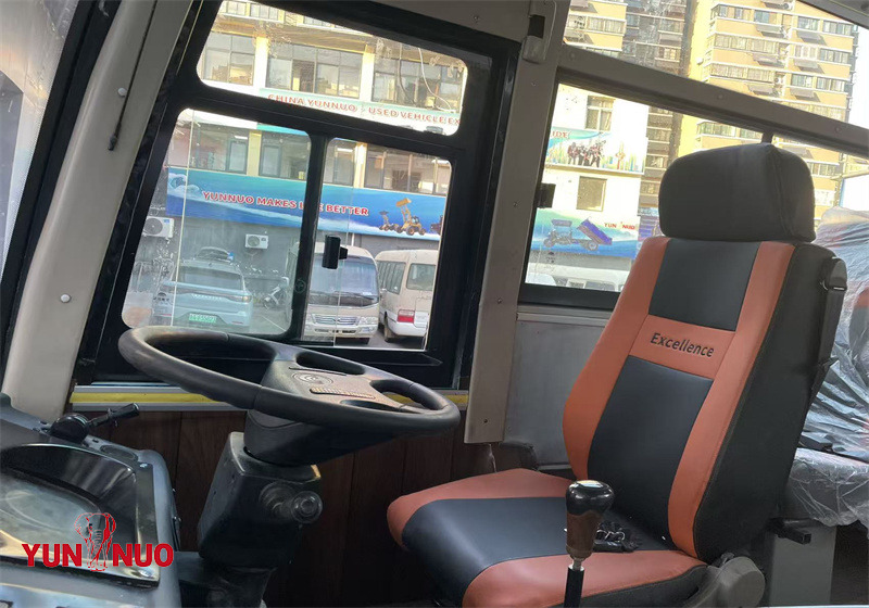 Yutong ZK6932D (moteur avant)