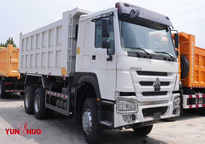 Camion-benne HOWO