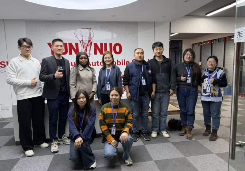 La visite des clients zimbabwéens