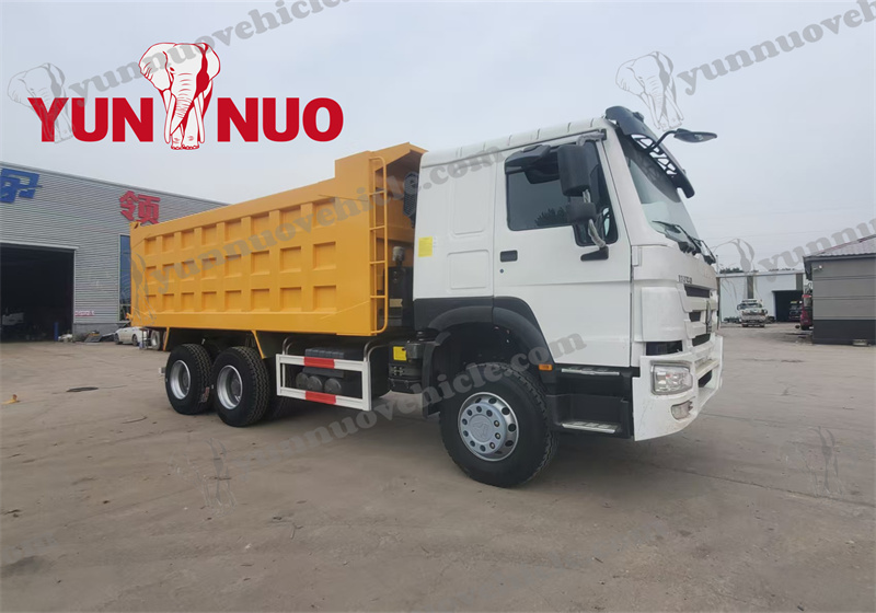 Le camion-benne Howo d'occasion du Shandong Yunnuo est expédié au Cameroun