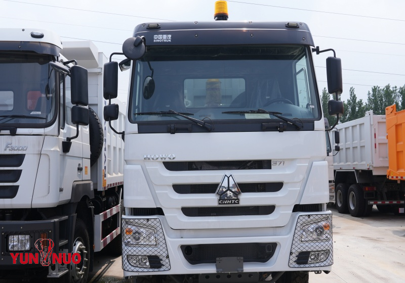 Howo a utilisé un camion à benne basculante