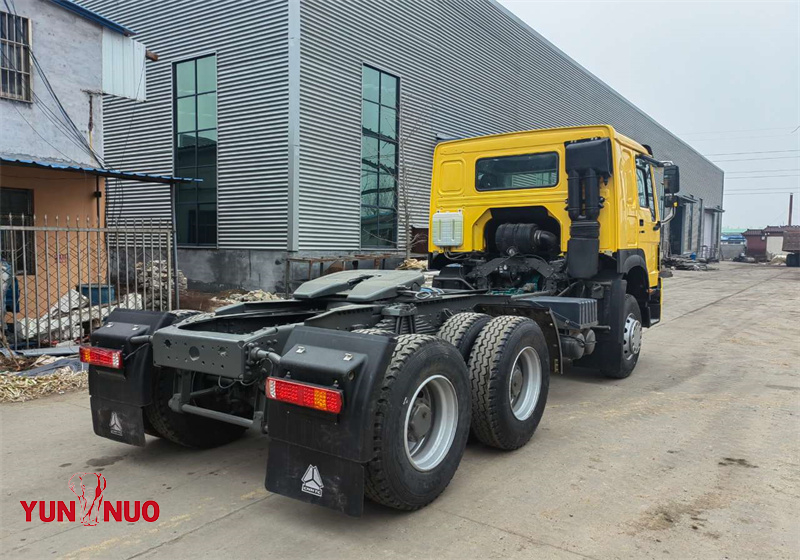 HOWO Tracteur d'occasion 371HP