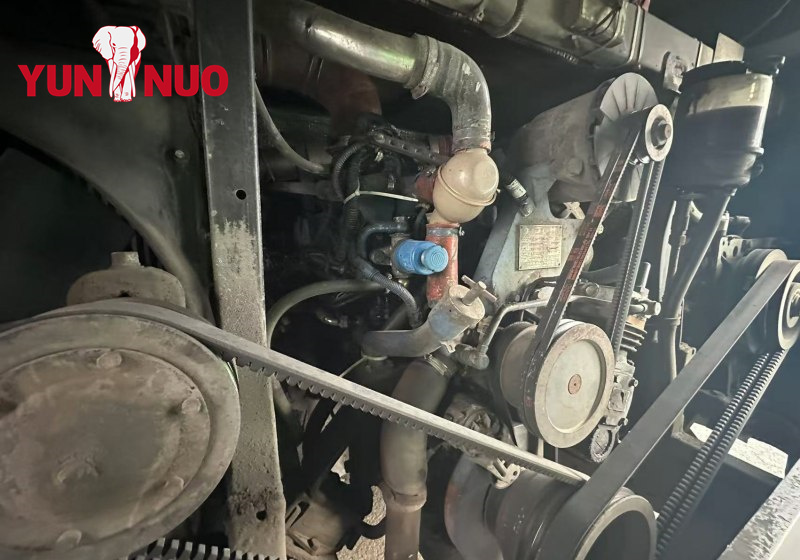 Yutong a utilisé le bus ZK 6122HQ9 (double porte) 03