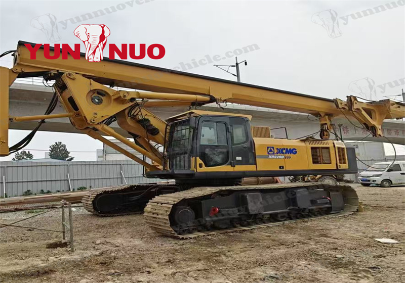 Plate-forme de forage rotative d'occasion XR220D