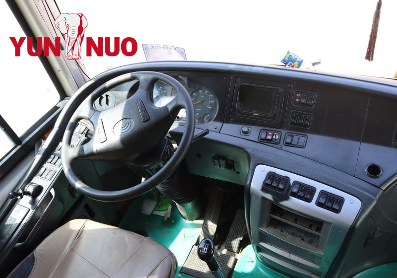 YUTONG UTILISÉ BUS ZK6127HB9 59