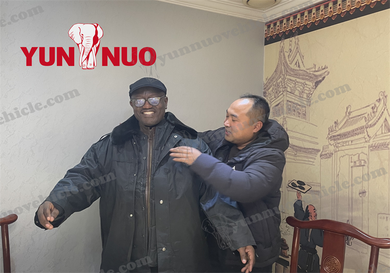 Un client du Ghana a achet&eacute; un Toyota Coaster &eacute;quip&eacute; du moteur N041.