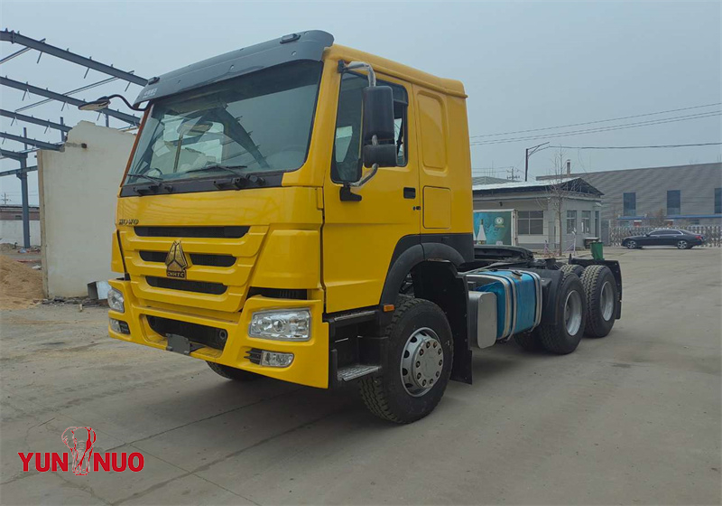 HOWO Tracteur d'occasion 371HP