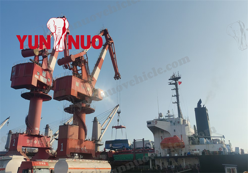  Les bus Yutong ZK6102D adapt&eacute;s &agrave; l