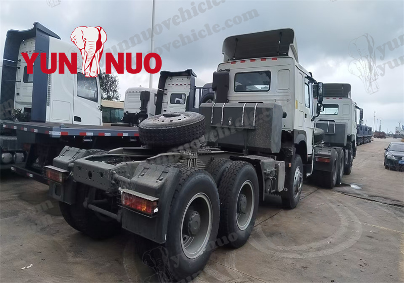 Le Sinotruk command&eacute; par le client angolais est arriv&eacute; au port
